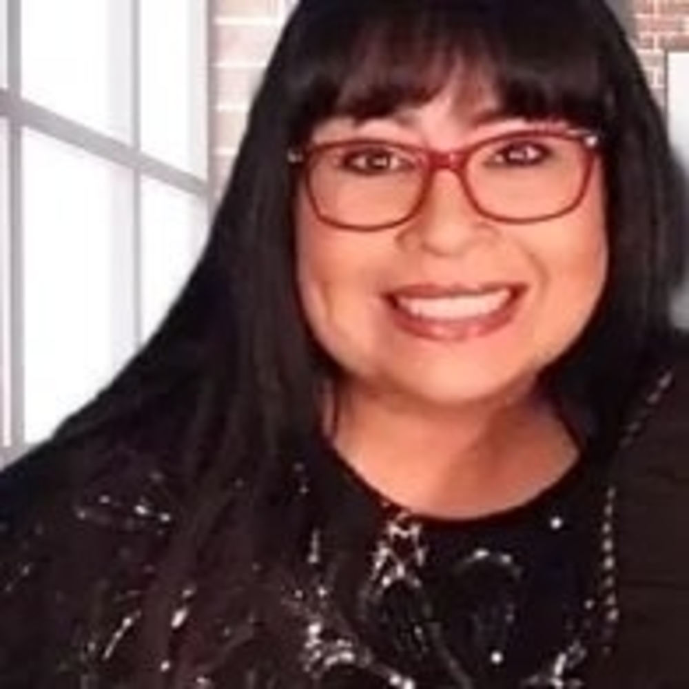 Meet your Posher, Angie